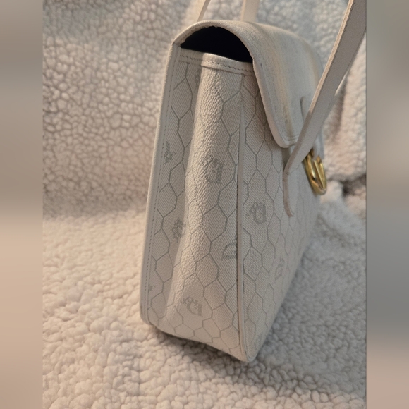 Christian Dior Vintage White Honeycomb Hand bag - Picture 5 of 17